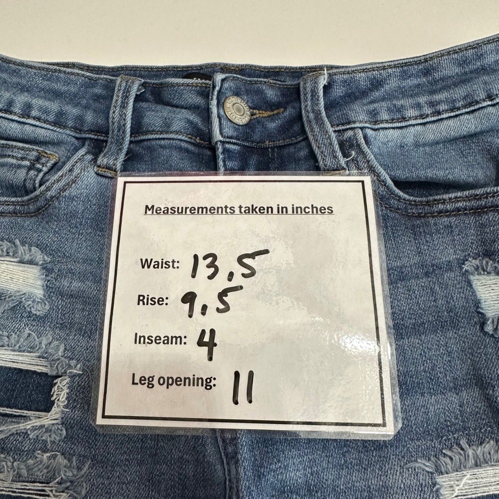 Judy Blue Distressed Denim Shorts Medium Wash Frayed Hem JB150122 Womens S - Picture 7 of 7